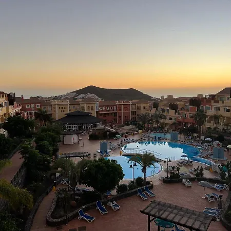 Sunset & Heated Pool Apartament Los Cristianos (Tenerife)