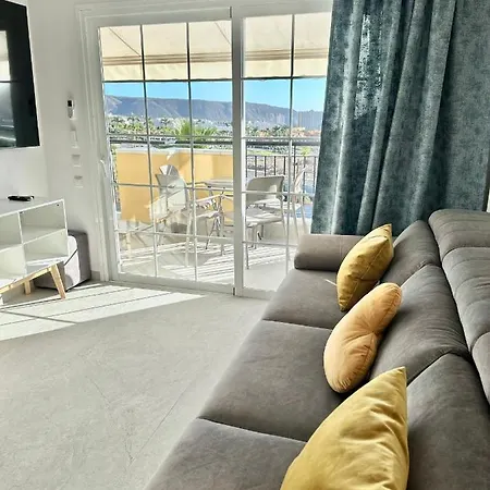 Sunset & Heated Pool Apartament Los Cristianos (Tenerife)